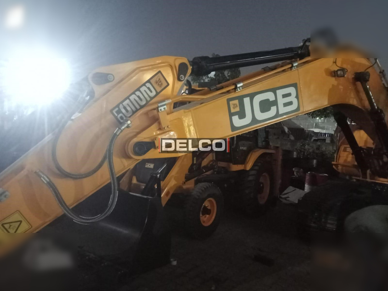 JCB 225 LC - מחפר סורק: תמונה 4 JCB 225 LC - מחפר סורק: תמונה 4