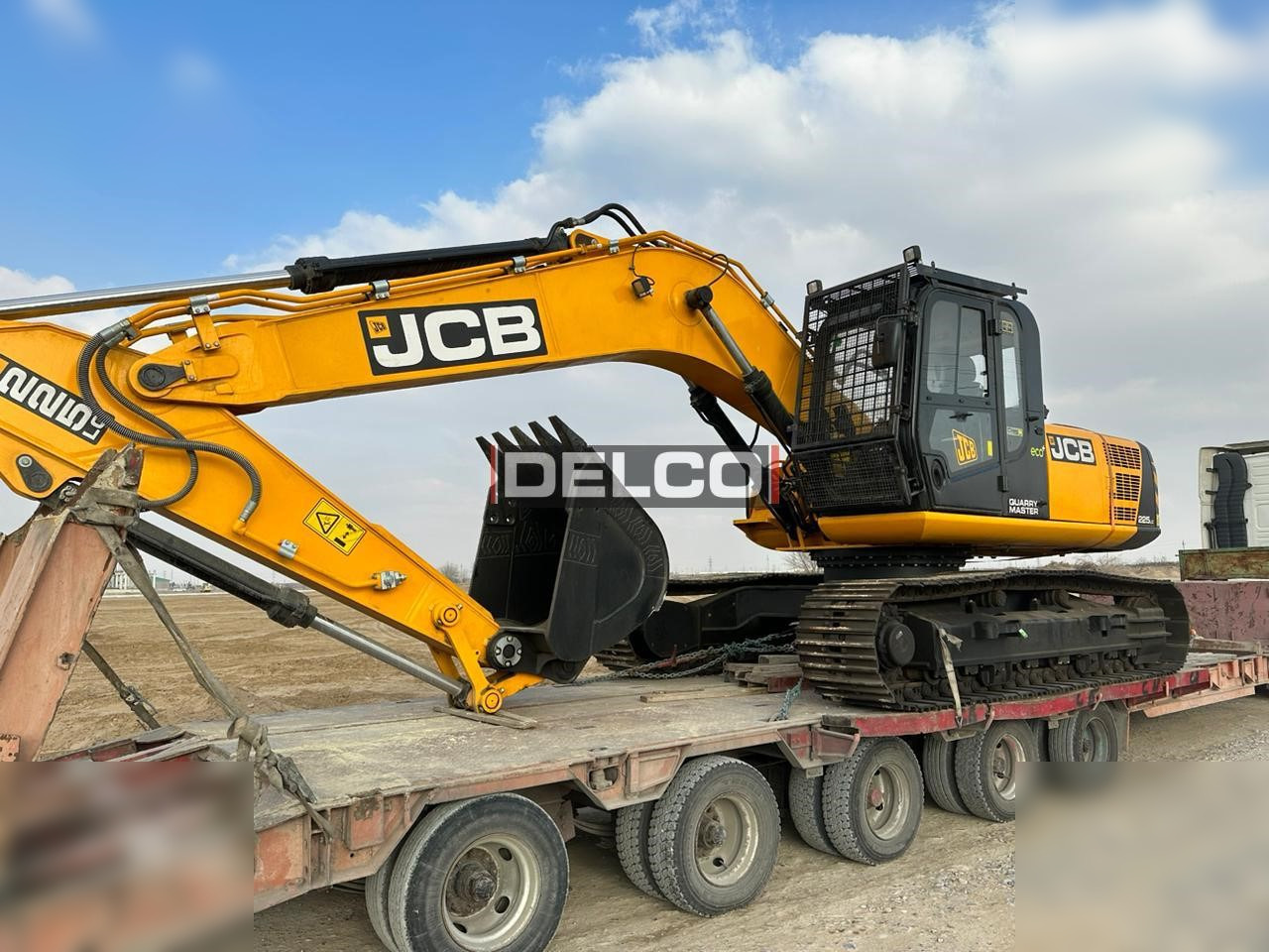 JCB 225 LC - מחפר סורק: תמונה 1 JCB 225 LC - מחפר סורק: תמונה 1