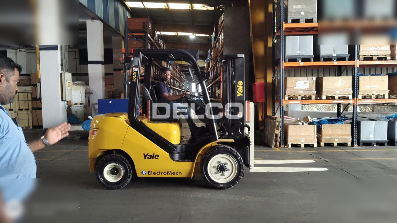 YALE GP30UX - מלגזה: תמונה 1 YALE GP30UX - מלגזה: תמונה 1