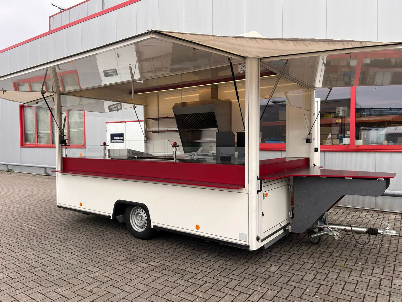 Borco-Höhns Imbiss Foodtruck - קרון נגרר לממכר: תמונה 2 Borco-Höhns Imbiss Foodtruck - קרון נגרר לממכר: תמונה 2