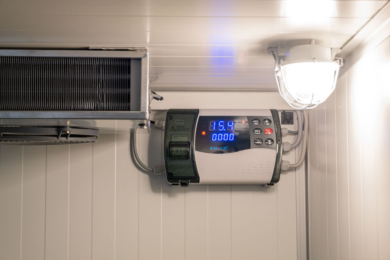 קרון נגרר עם קירור Esselmann Kühlanhänger FT6: תמונה 7 קרון נגרר עם קירור Esselmann Kühlanhänger FT6: תמונה 7