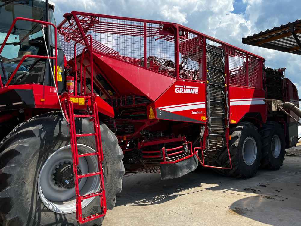 Grimme REXOR 6300 Platinum - מקצרת סלק: תמונה 2 Grimme REXOR 6300 Platinum - מקצרת סלק: תמונה 2