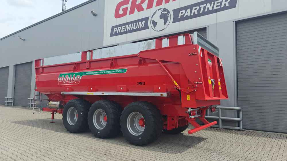 VAIA NL28 (3 axle trailer) - ציוד חציר ומספוא: תמונה 3 VAIA NL28 (3 axle trailer) - ציוד חציר ומספוא: תמונה 3