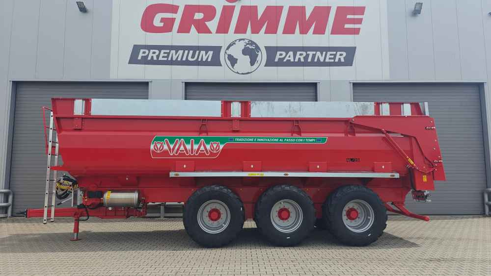 VAIA NL28 (3 axle trailer) - ציוד חציר ומספוא: תמונה 1 VAIA NL28 (3 axle trailer) - ציוד חציר ומספוא: תמונה 1