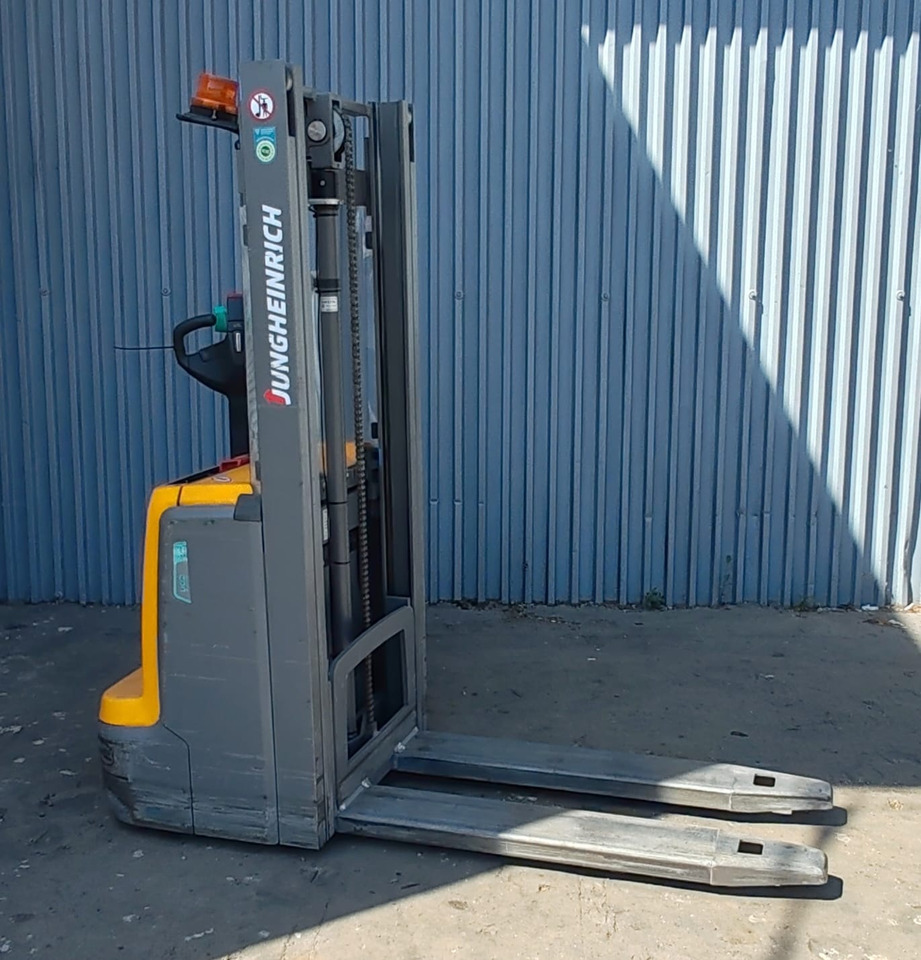 Jungheinrich EJC 110 Li-ion 2.7m/ 2019y/ 3150mh - מערים: תמונה 2 Jungheinrich EJC 110 Li-ion 2.7m/ 2019y/ 3150mh - מערים: תמונה 2