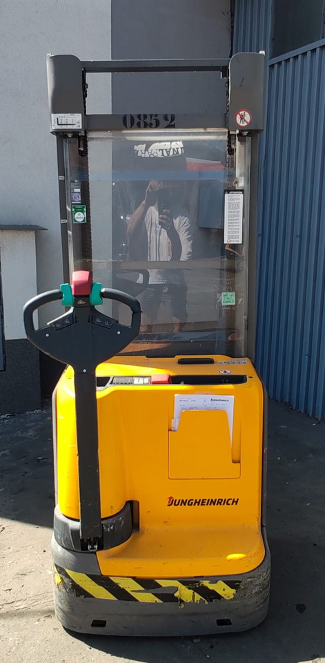 Jungheinrich EJC 214 1.4t/ 3.2m/ 2535mh/ 2018yy - מערים: תמונה 5 Jungheinrich EJC 214 1.4t/ 3.2m/ 2535mh/ 2018yy - מערים: תמונה 5