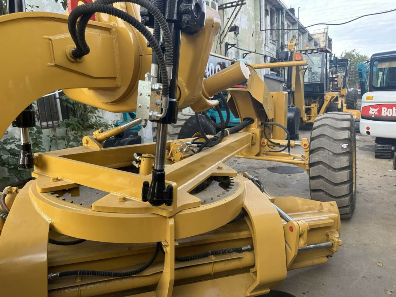 CAT 140G - מדחס: תמונה 3 CAT 140G - מדחס: תמונה 3