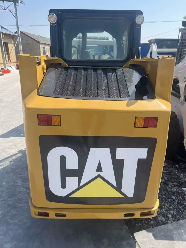 CAT 226B3 - מעמיס היגוי החלקה: תמונה 5 CAT 226B3 - מעמיס היגוי החלקה: תמונה 5