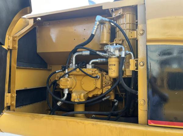 CAT 320CL - מחפר סורק: תמונה 4 CAT 320CL - מחפר סורק: תמונה 4