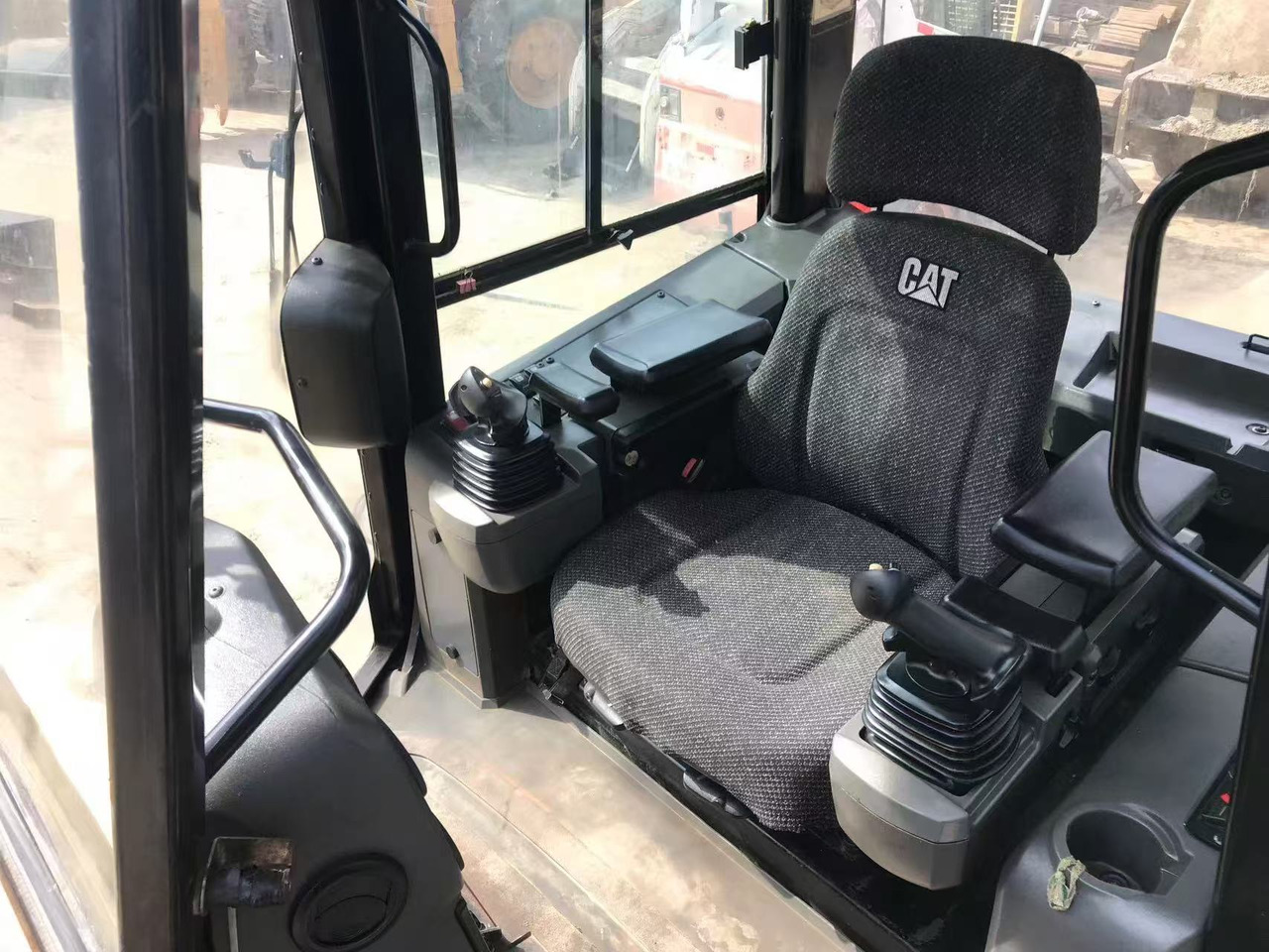 CAT D5K - דחפור: תמונה 5 CAT D5K - דחפור: תמונה 5