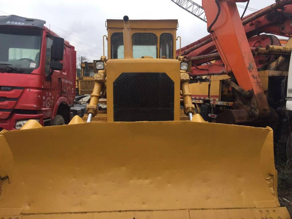CAT D8K - דחפור: תמונה 1 CAT D8K - דחפור: תמונה 1