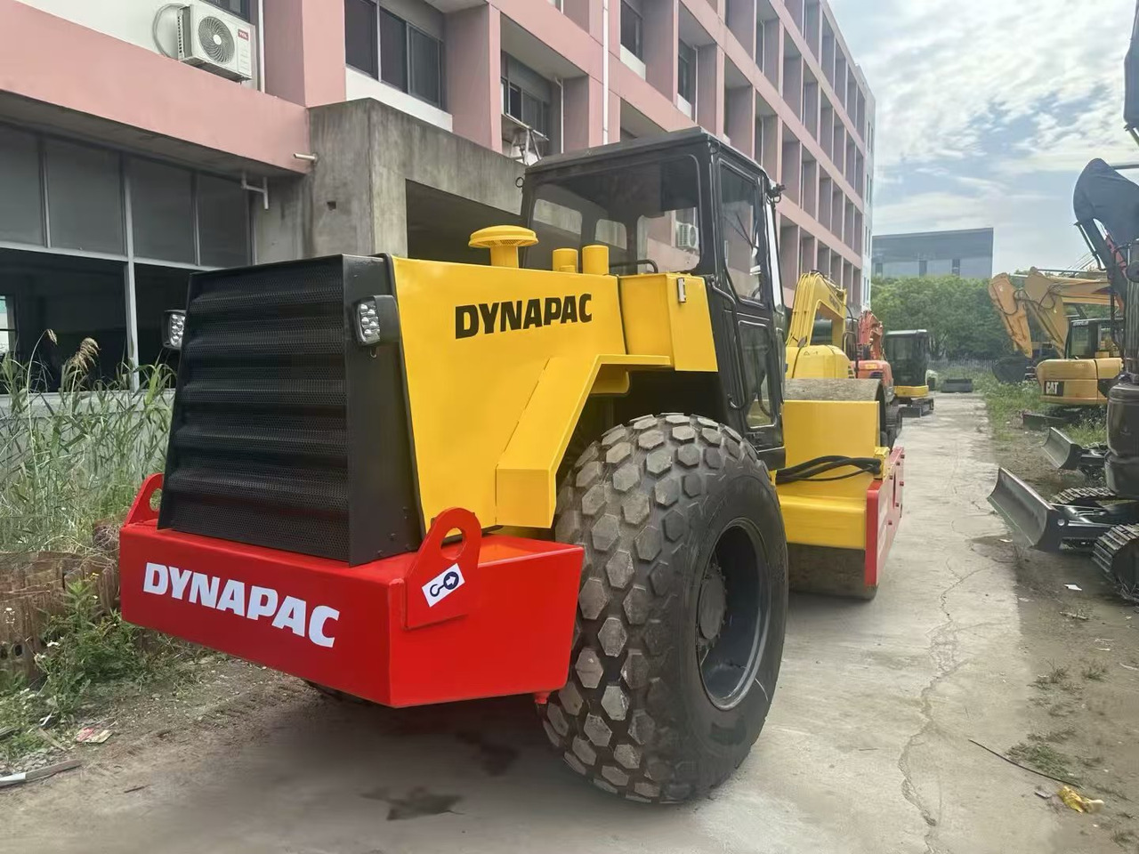 DYNAPAC CA30D - רולר: תמונה 4 DYNAPAC CA30D - רולר: תמונה 4