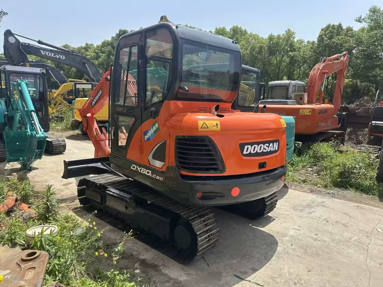 Doosan DX60 - מיני מחפר: תמונה 1 Doosan DX60 - מיני מחפר: תמונה 1