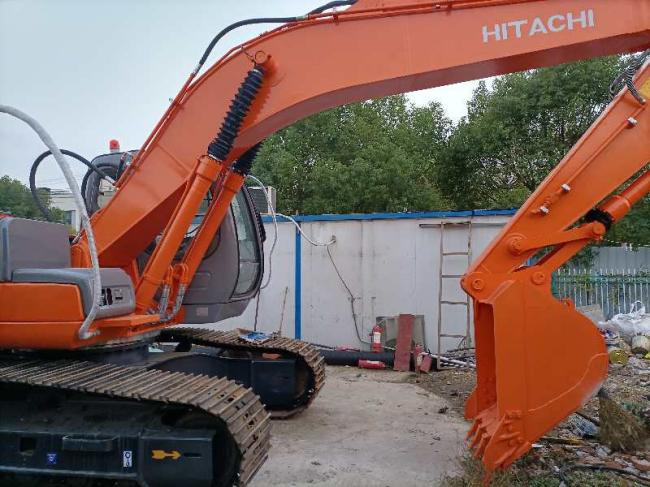 Hitachi zaxis 200 - מחפר סורק: תמונה 3 Hitachi zaxis 200 - מחפר סורק: תמונה 3