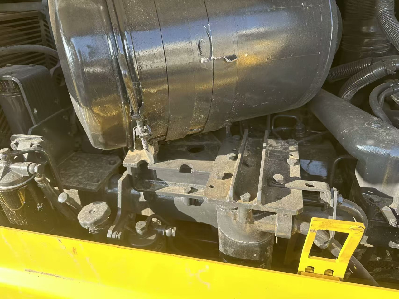 Komatsu D85E - דחפור: תמונה 3 Komatsu D85E - דחפור: תמונה 3