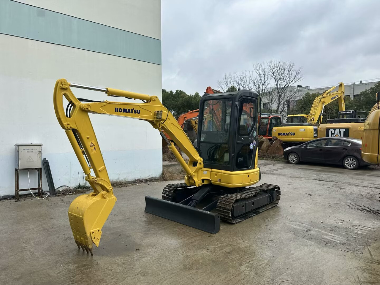 Komatsu pc35MR - מיני מחפר: תמונה 2 Komatsu pc35MR - מיני מחפר: תמונה 2