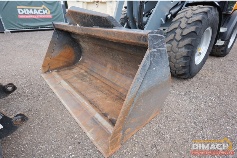 Giant Giant G5000DC X-TRA Hydraulische snelwissel, palletvorken - מעמיס רצועות קומפקטי: תמונה 5 Giant Giant G5000DC X-TRA Hydraulische snelwissel, palletvorken - מעמיס רצועות קומפקטי: תמונה 5