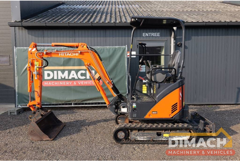 Hitachi ZX 17 U-2 2YLR - מיני מחפר: תמונה 1 Hitachi ZX 17 U-2 2YLR - מיני מחפר: תמונה 1