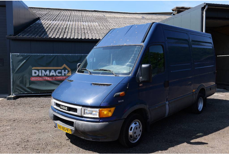 Iveco 35C 13 L2H2 lucht - כלי רכב מסחרי עם לוח: תמונה 1 Iveco 35C 13 L2H2 lucht - כלי רכב מסחרי עם לוח: תמונה 1