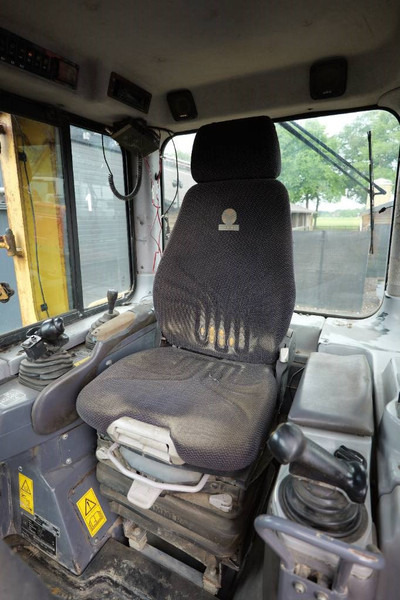 Komatsu D 65 PX-15 E0 ripper - manual engine - 388cm wide - דחפור: תמונה 3 Komatsu D 65 PX-15 E0 ripper - manual engine - 388cm wide - דחפור: תמונה 3