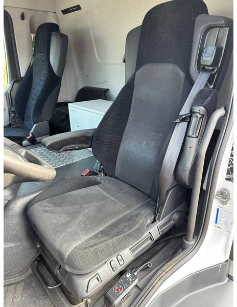 Mercedes-Benz Antos 1833 Euro6 4x2 + anhanger koffer - משאית תיבה: תמונה 4 Mercedes-Benz Antos 1833 Euro6 4x2 + anhanger koffer - משאית תיבה: תמונה 4