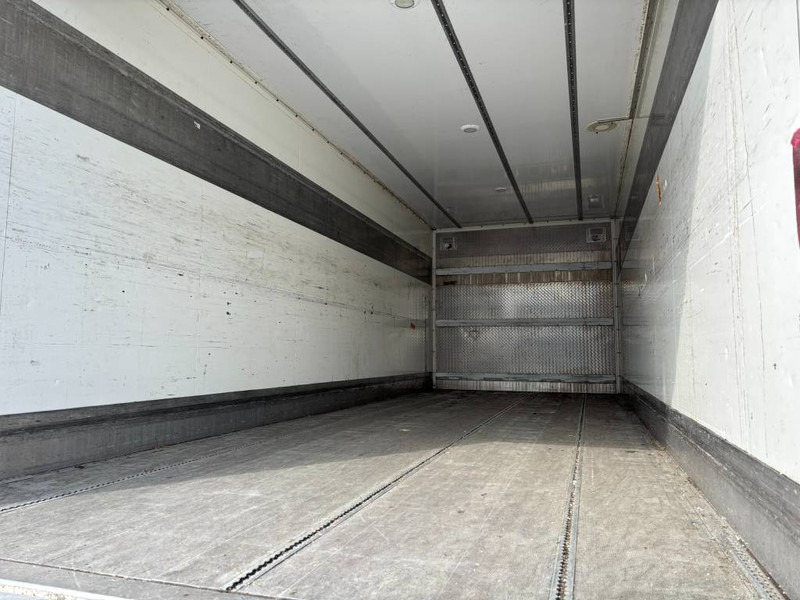 Mercedes-Benz Antos 1833 Euro6 4x2 + anhanger koffer - משאית תיבה: תמונה 5 Mercedes-Benz Antos 1833 Euro6 4x2 + anhanger koffer - משאית תיבה: תמונה 5