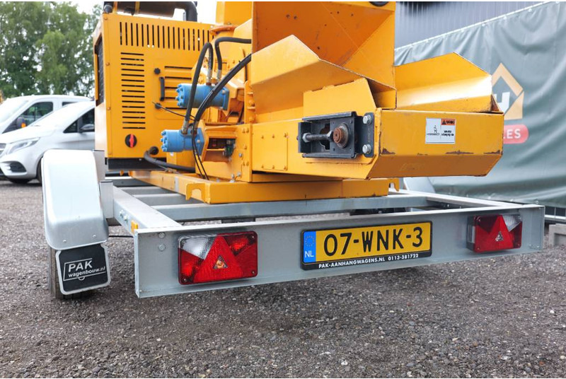 Shengmiao Hc6140 new wood chipper with trailer!! - מגרסת עץ: תמונה 3 Shengmiao Hc6140 new wood chipper with trailer!! - מגרסת עץ: תמונה 3
