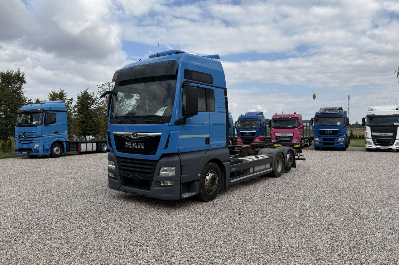 MAN TGX 26.420 - מוביל מכולות/ משאית החלפת גוף: תמונה 2 MAN TGX 26.420 - מוביל מכולות/ משאית החלפת גוף: תמונה 2