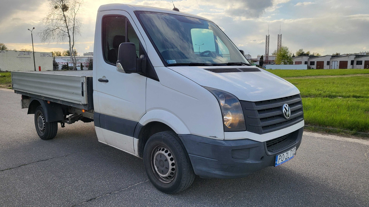 VW Crafter 2.0TDI z 2012 roku skrzynia ładunkowa paka doka - כלי רכב מסחרי במיטה שטוחה: תמונה 1 VW Crafter 2.0TDI z 2012 roku skrzynia ładunkowa paka doka - כלי רכב מסחרי במיטה שטוחה: תמונה 1
