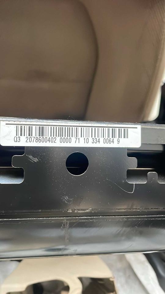 Fotele do Mercedes W 207 kabrio - מושב עבור מכונית: תמונה 4 Fotele do Mercedes W 207 kabrio - מושב עבור מכונית: תמונה 4