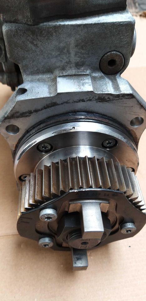 Pompa wysokiego ciśnienia - מערכת דלק: תמונה 1 Pompa wysokiego ciśnienia - מערכת דלק: תמונה 1