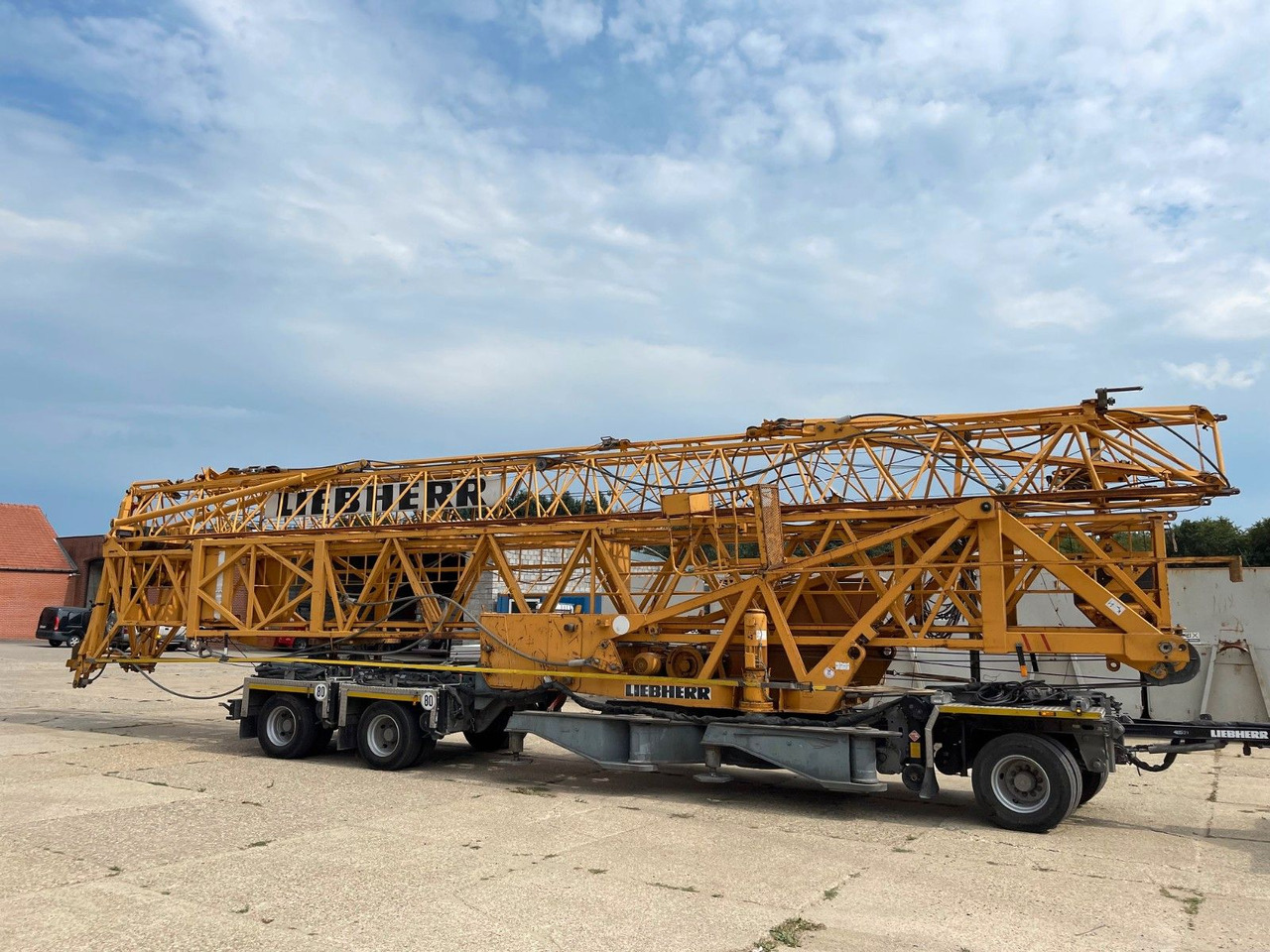Liebherr 56K - עגורן מגדל: תמונה 1 Liebherr 56K - עגורן מגדל: תמונה 1