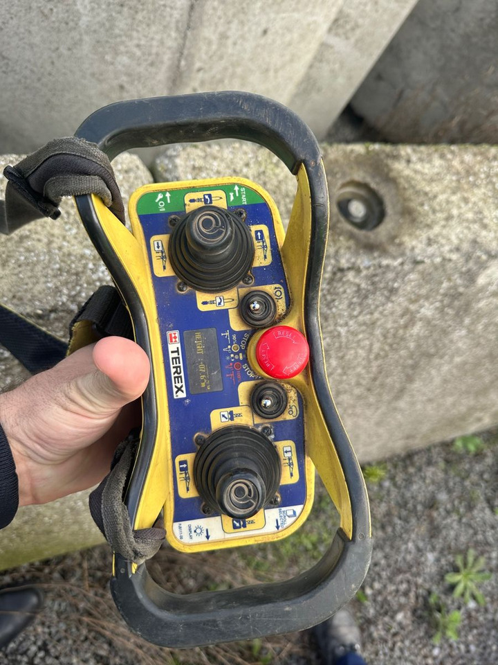 Terex COMEDIL CTT162-8 RADIO FUNK+LIFT GEDATOP ZUSTAND - עגורן מגדל: תמונה 4 Terex COMEDIL CTT162-8 RADIO FUNK+LIFT GEDATOP ZUSTAND - עגורן מגדל: תמונה 4