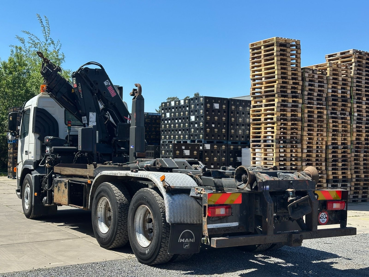 Volvo FM12 380 Hiab 144E-3 - משאית הרמת וו: תמונה 5 Volvo FM12 380 Hiab 144E-3 - משאית הרמת וו: תמונה 5