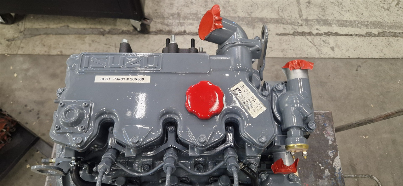 Isuzu RECON 3LD1 PA01 - מנוע עבור מחפר: תמונה 4 Isuzu RECON 3LD1 PA01 - מנוע עבור מחפר: תמונה 4