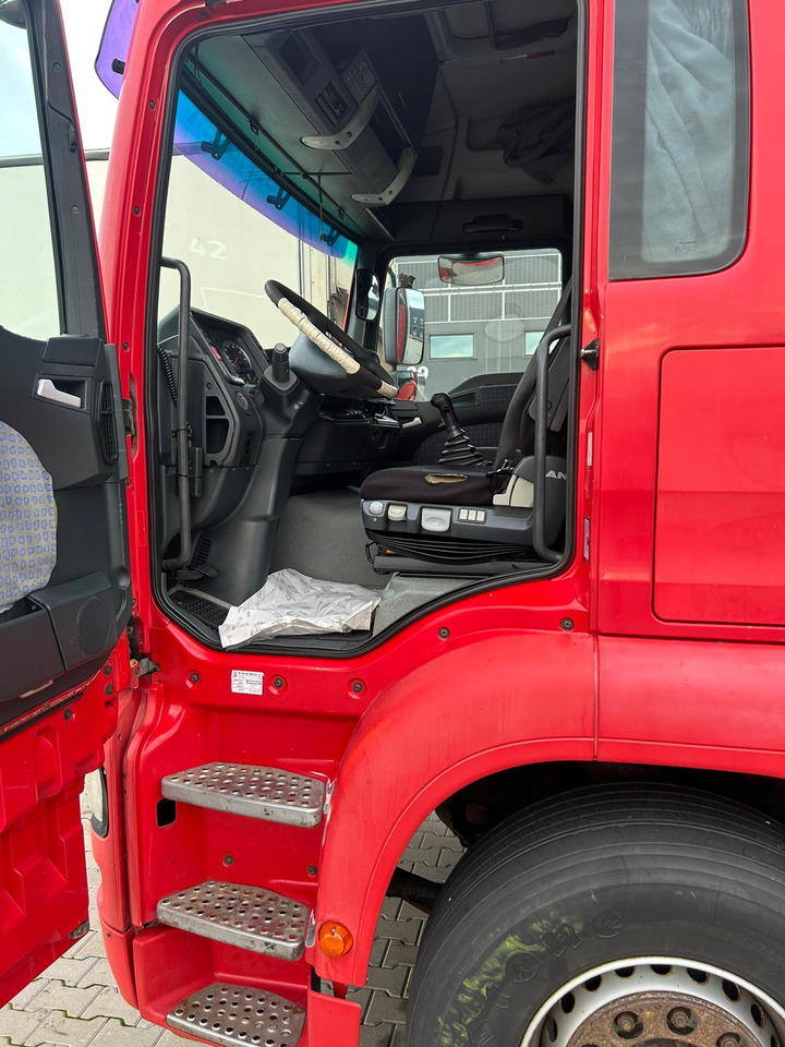 MAN TGA 18.310 - משאית וילונות צד: תמונה 4 MAN TGA 18.310 - משאית וילונות צד: תמונה 4