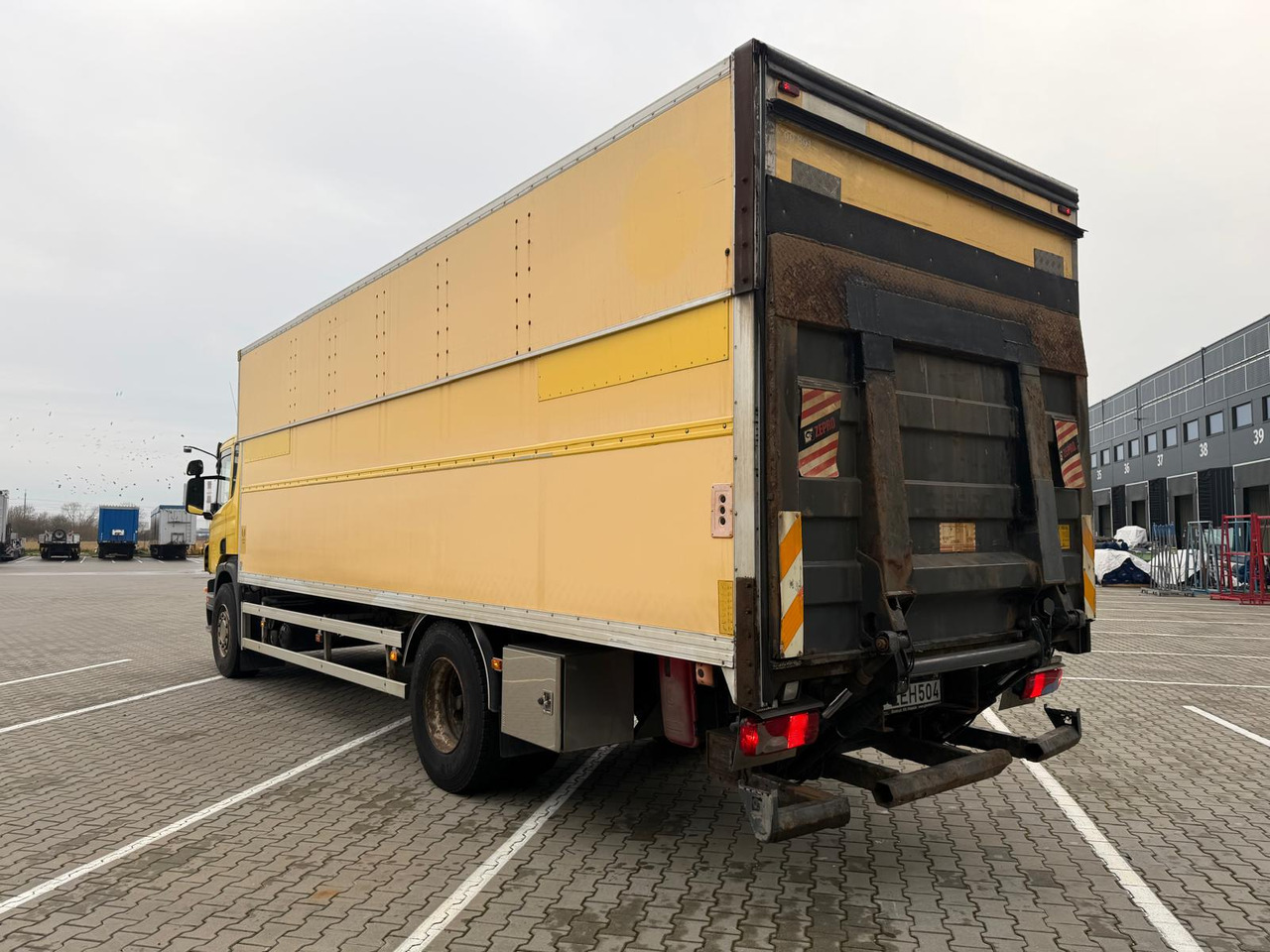 SCANIA P230 - משאית תיבה: תמונה 5 SCANIA P230 - משאית תיבה: תמונה 5