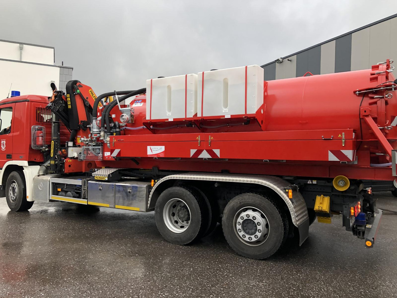 Abrollcontainer 10m³ Feuerwehr Wassertank - מכולת גלגול: תמונה 1 Abrollcontainer 10m³ Feuerwehr Wassertank - מכולת גלגול: תמונה 1