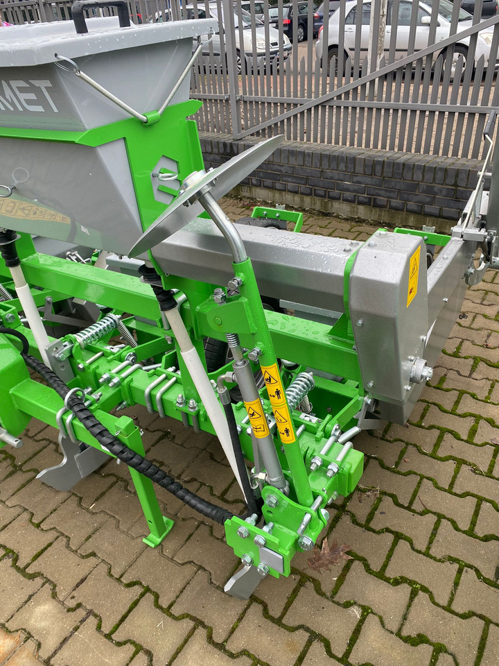 BOMET Precision seeder / Semoir de précision / Siewnik punktowy - מכונת זריעה מדויקת: תמונה 5 BOMET Precision seeder / Semoir de précision / Siewnik punktowy - מכונת זריעה מדויקת: תמונה 5