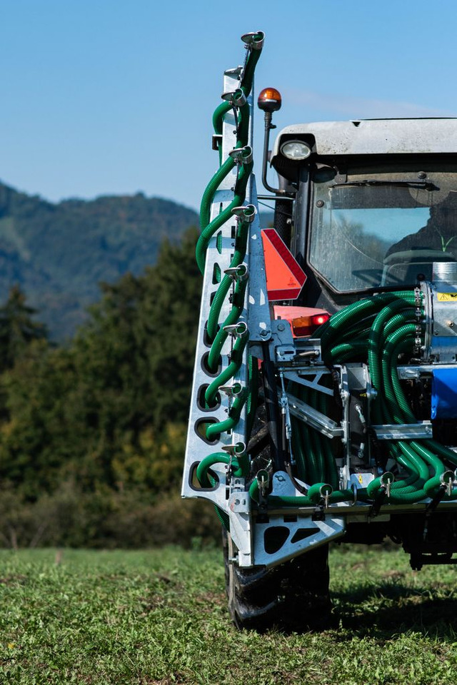 BeTEC Gülleinjektor / Slurry injector / Injecteur / Aplikator - מזרק תערובת: תמונה 2 BeTEC Gülleinjektor / Slurry injector / Injecteur / Aplikator - מזרק תערובת: תמונה 2