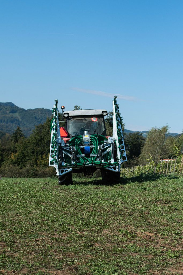 BeTEC Gülleinjektor / Slurry injector / Injecteur / Aplikator - מזרק תערובת: תמונה 3 BeTEC Gülleinjektor / Slurry injector / Injecteur / Aplikator - מזרק תערובת: תמונה 3