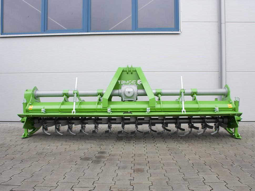 Bomet Bodenfräsen / Rotary tiller / Rotavator / Vangatrice / Desgarrador / Роторный культиватор / Glebogryzarka 3 m - קלטרת סיבובית: תמונה 2 Bomet Bodenfräsen / Rotary tiller / Rotavator / Vangatrice / Desgarrador / Роторный культиватор / Glebogryzarka 3 m - קלטרת סיבובית: תמונה 2