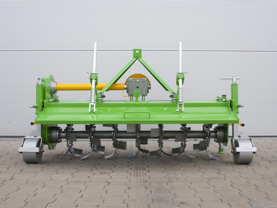 Bomet Bodenfräsen / Rotary tiller / Rotavator / Vangatrice / Rastrillo / Культиватор / Glebogryzarka 2 m - קלטרת סיבובית: תמונה 5 Bomet Bodenfräsen / Rotary tiller / Rotavator / Vangatrice / Rastrillo / Культиватор / Glebogryzarka 2 m - קלטרת סיבובית: תמונה 5