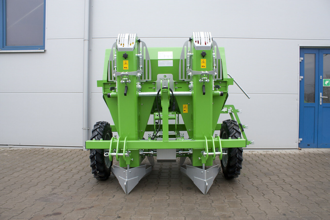 Bomet Kartoffelpflanzmaschine / Potato planter / Planteuse de pomme de terre / Piantapatate / Sadzarka ziemniaków - משתיל תפוחי אדמה: תמונה 4 Bomet Kartoffelpflanzmaschine / Potato planter / Planteuse de pomme de terre / Piantapatate / Sadzarka ziemniaków - משתיל תפוחי אדמה: תמונה 4