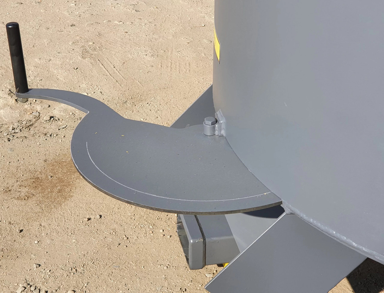 DC Betonmischer / Hydraulic concrete mixer / Malaxeur à béton hydraulique / Betoniera /Hormigonera con accionamiento hidráulico / Бетономешалка с гидравлическим приводом / Betoniarka hydrauliczna 1200 l - מנחית בטון: תמונה 3 DC Betonmischer / Hydraulic concrete mixer / Malaxeur à béton hydraulique / Betoniera /Hormigonera con accionamiento hidráulico / Бетономешалка с гидравлическим приводом / Betoniarka hydrauliczna 1200 l - מנחית בטון: תמונה 3
