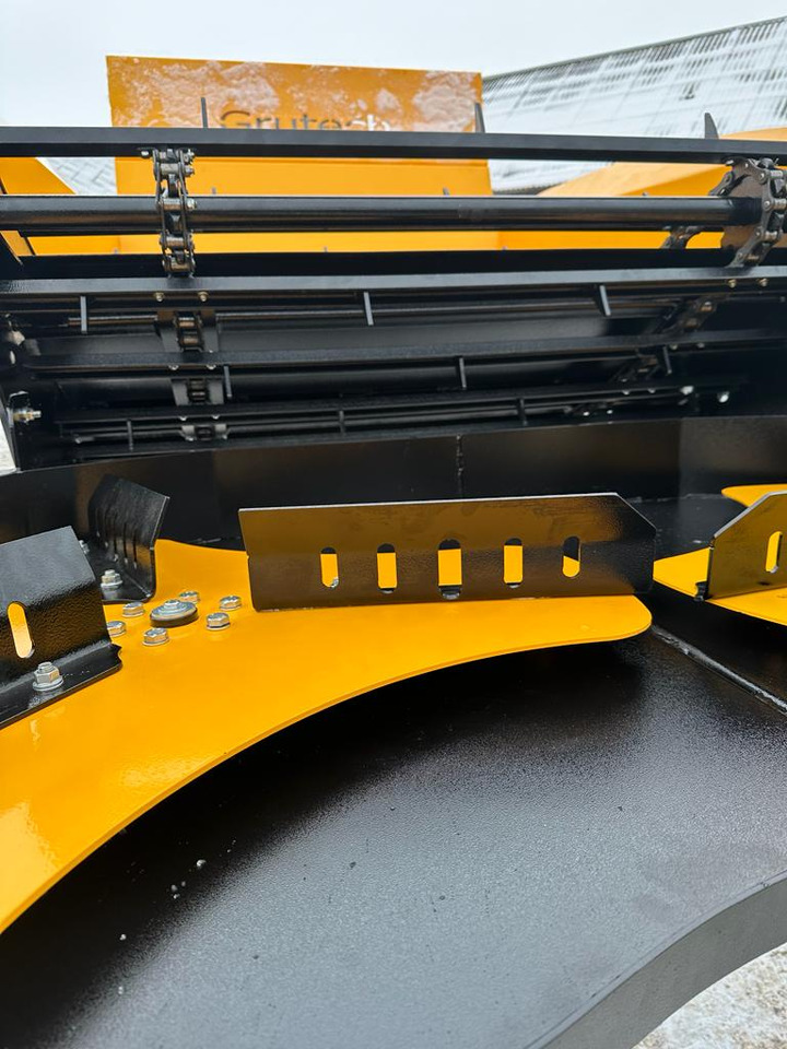 חָדָשׁ מגרסת קש Grutech Ballenabwickler / Straw blowers / Pailleuse / Trinciapaglia / Picadora de paja / Измельчитель соломы / Ścielarka słomy: תמונה 15