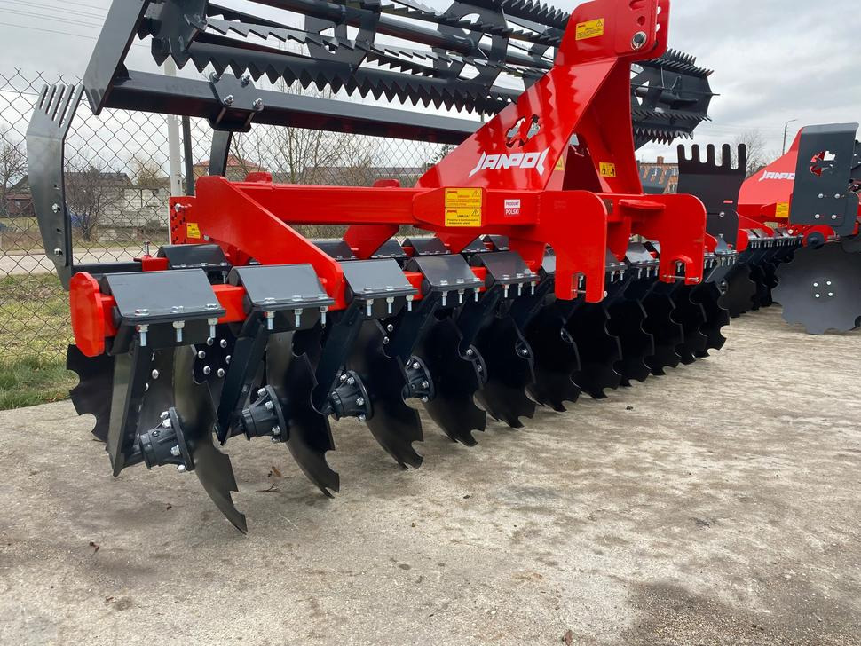 Janpol Scheibenegge / Disc harrow / Déchaumeur à disques / Erpice a dischi / Средняя дисковая борона / Brona talerzowa medium „COMPACT” 3 m - משדדת דיסק: תמונה 3 Janpol Scheibenegge / Disc harrow / Déchaumeur à disques / Erpice a dischi / Средняя дисковая борона / Brona talerzowa medium „COMPACT” 3 m - משדדת דיסק: תמונה 3