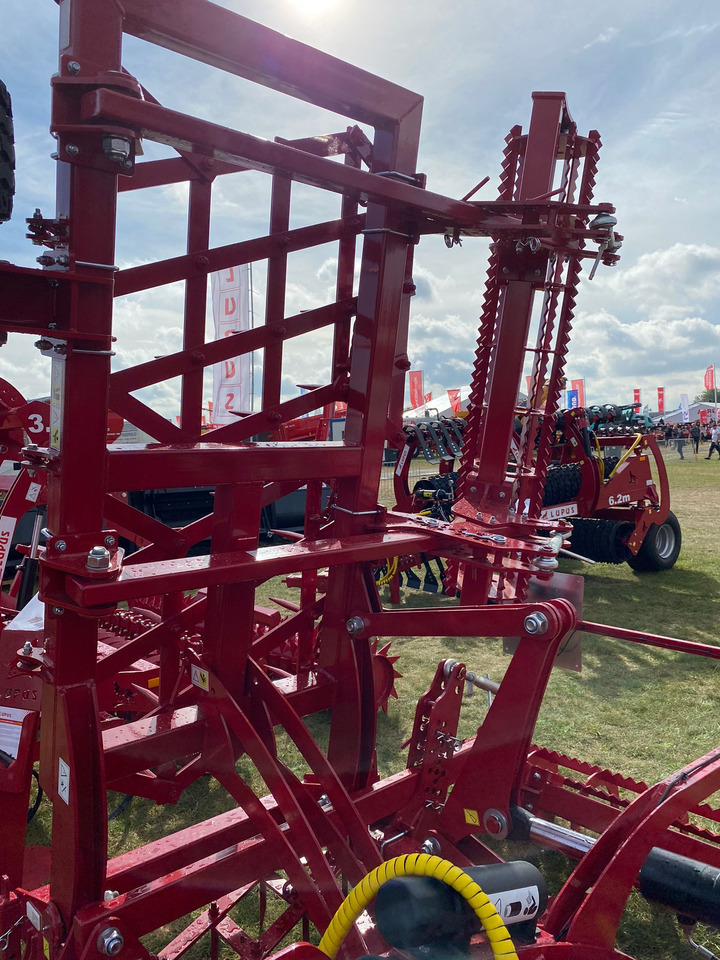 Lupus 7-Felder schwere Zinkenegge / Tine harrow / Herse à dents / Grada de púas de 5 campos / Erpice / 7-польная зубовая борона / Brona zębowa 7 m - משדדה: תמונה 5 Lupus 7-Felder schwere Zinkenegge / Tine harrow / Herse à dents / Grada de púas de 5 campos / Erpice / 7-польная зубовая борона / Brona zębowa 7 m - משדדה: תמונה 5