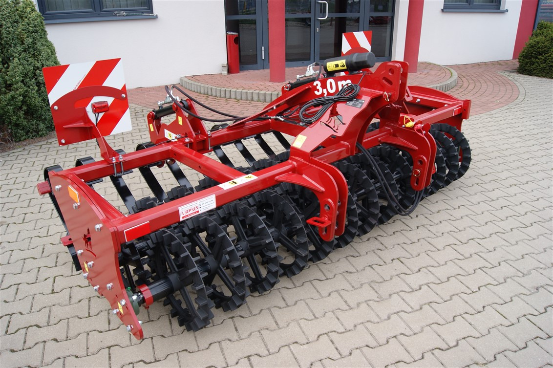 Lupus Crosskillwalze / Crosskill roller / Rouleau tandem avant Crosskill / Rodillo tándem delantero Wał przedni tandem Crosskill 3 m - רולר חקלאי: תמונה 1 Lupus Crosskillwalze / Crosskill roller / Rouleau tandem avant Crosskill / Rodillo tándem delantero Wał przedni tandem Crosskill 3 m - רולר חקלאי: תמונה 1