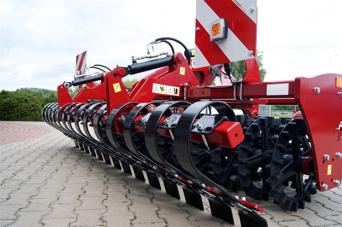 Lupus Crosskillwalze / Crosskill roller / Rouleau tandem avant Crosskill / Rodillo tándem delantero Wał przedni tandem Crosskill 3 m - רולר חקלאי: תמונה 3 Lupus Crosskillwalze / Crosskill roller / Rouleau tandem avant Crosskill / Rodillo tándem delantero Wał przedni tandem Crosskill 3 m - רולר חקלאי: תמונה 3